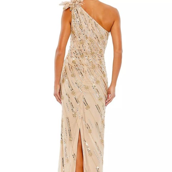 Mac Duggal Embellished One-Shoulder Column Gown - Picture 3 of 4